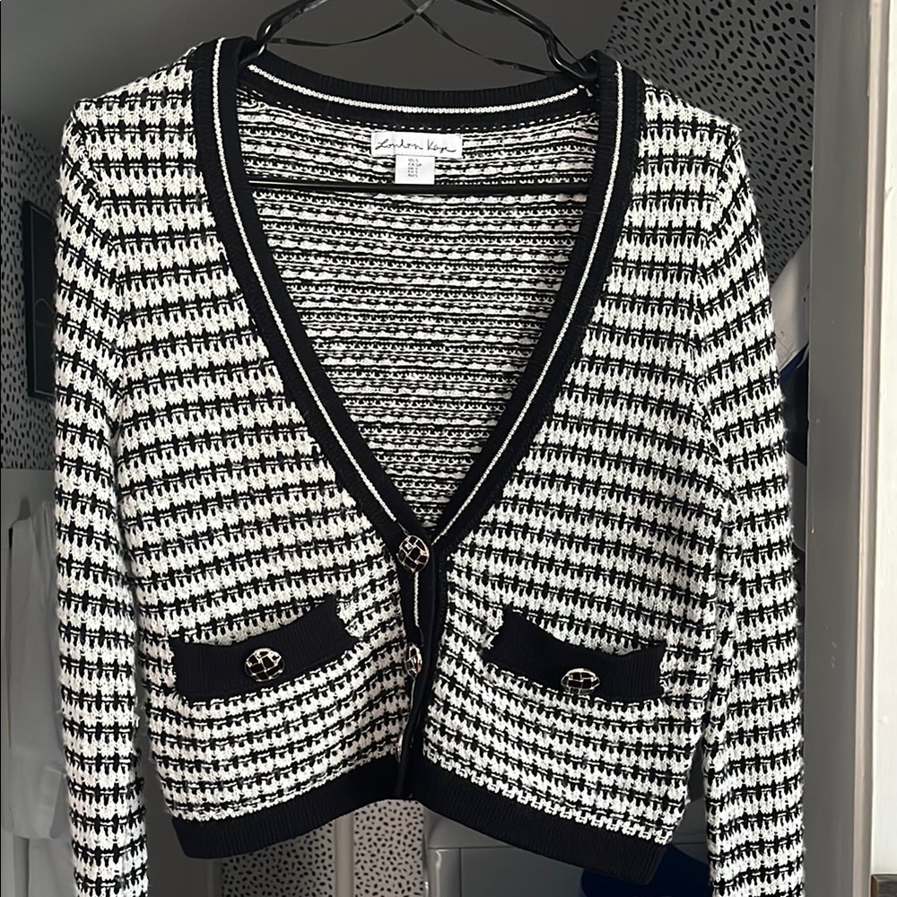 London Kaye Black and White Women's Sweater, size s,ptp17